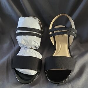 Life Stride Black Two-Strap Open-Toe Sandals